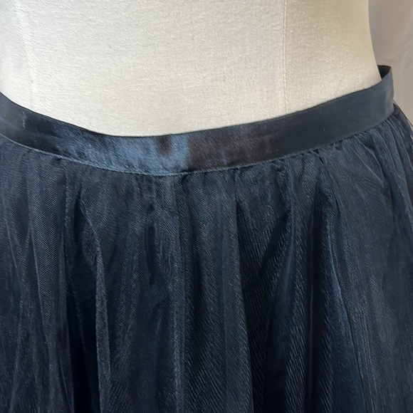 Vintage Armani Tulle and Ribbon Skirt Size 10 (30” waist) - Picture 4 of 6